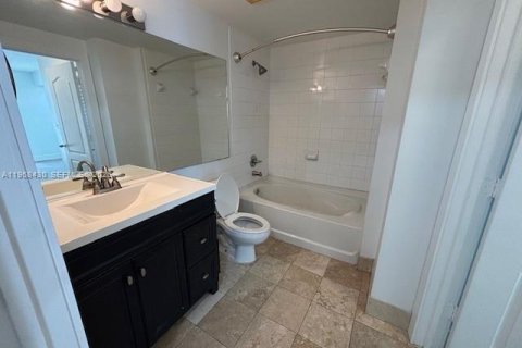 Снять в аренду кондоминиум в Майами, Флорида 1 спальня, 63.64м2, № 2029777 - фото 4