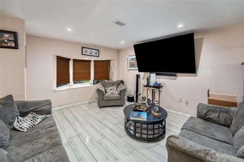Villa ou maison à vendre à Saint Petersburg, Floride: 3 chambres, 121.98 m2 № 1902727 - photo 8