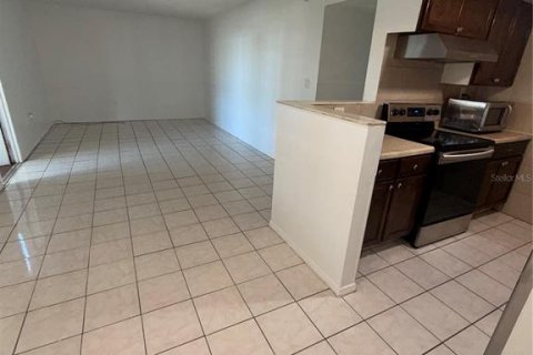 Copropriété à louer à Orlando, Floride: 2 chambres, 90.12 m2 № 2098915 - photo 3