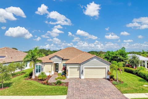 House in Venice, Florida 3 bedrooms, 266.72 sq.m. № 2279871