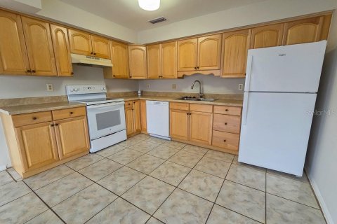 Touwnhouse à vendre à Altamonte Springs, Floride: 2 chambres, 106.28 m2 № 1911709 - photo 10