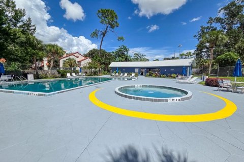 Touwnhouse à vendre à Altamonte Springs, Floride: 2 chambres, 106.28 m2 № 1911709 - photo 2