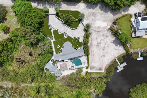 House in Jupiter, Florida 5 bedrooms, 437.29 sq.m. № 2087917 - photo 5