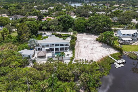 House in Jupiter, Florida 5 bedrooms, 437.29 sq.m. № 2087917 - photo 6