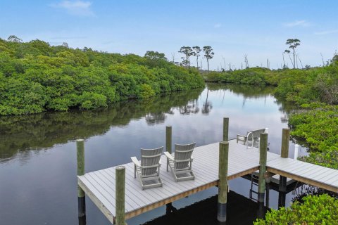 House in Jupiter, Florida 5 bedrooms, 437.29 sq.m. № 2087917 - photo 3