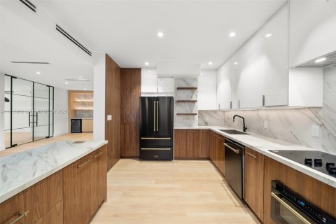 Снять в аренду кондоминиум в Майами-Бич, Флорида 3 спальни, 225.29м2, № 1874345 - фото 13