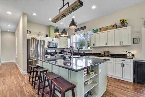 Casa en venta en Dade City, Florida, 4 dormitorios, 243.03 m2 № 2155632 - foto 25