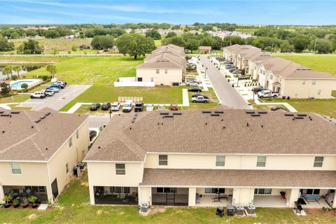 Townhouse in Davenport, Florida 3 bedrooms, 155.33 sq.m. № 1786418 - photo 8