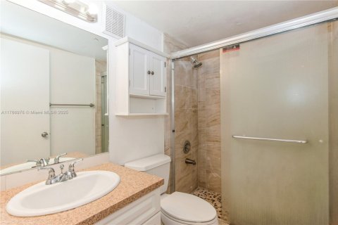 Condominio en venta en Cutler Bay, Florida, 2 dormitorios, 91.04 m2 № 1581492 - foto 14