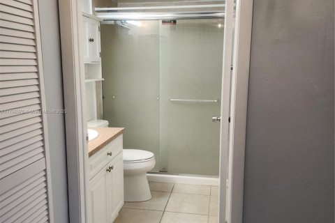Condominio en venta en Cutler Bay, Florida, 2 dormitorios, 91.04 m2 № 1581492 - foto 5