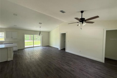 House in Dunnellon, Florida 4 bedrooms, 162.67 sq.m. № 1826520 - photo 5