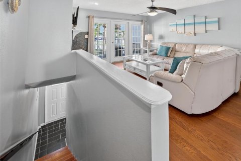 Touwnhouse à vendre à Redington Shores, Floride: 3 chambres, 114.92 m2 № 2142263 - photo 13