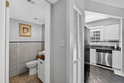 Touwnhouse à vendre à Redington Shores, Floride: 3 chambres, 114.92 m2 № 2142263 - photo 28