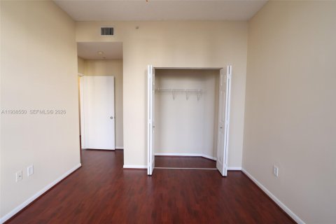Condo in Fort Lauderdale, Florida, 3 bedrooms  № 2000218 - photo 28