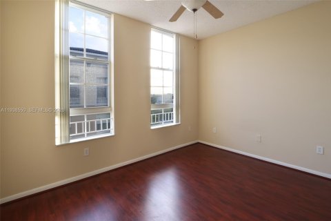 Condo in Fort Lauderdale, Florida, 3 bedrooms  № 2000218 - photo 15