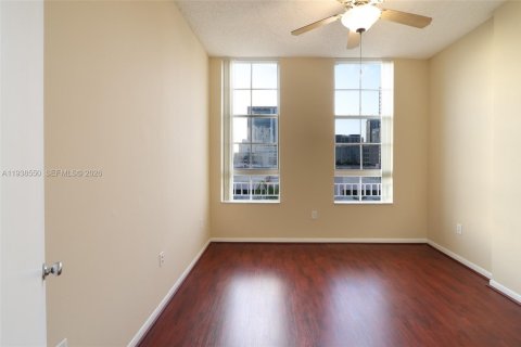 Condo in Fort Lauderdale, Florida, 3 bedrooms  № 2000218 - photo 29