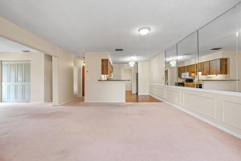 Купить виллу или дом в Брейдентон, Флорида 5 комнат, 96.99м2, № 1286946 - фото 15