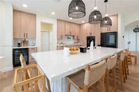 House in Miramar, Florida 5 bedrooms, 335.56 sq.m. № 1878519 - photo 9
