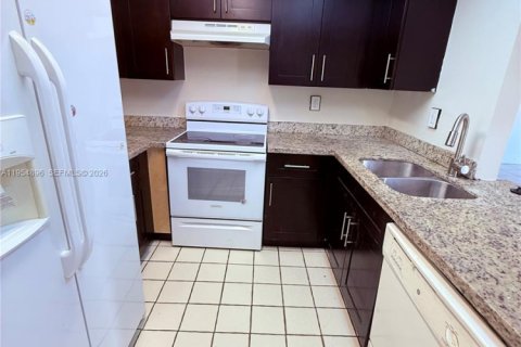 Condo in Miami, Florida, 3 bedrooms  № 2043096 - photo 3