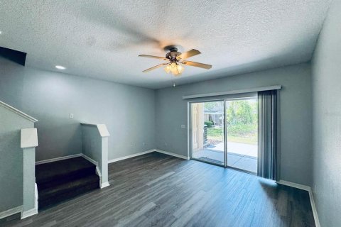 Casa en alquiler en Fish Hawk, Florida, 2 dormitorios, 128.48 m2 № 1771897 - foto 5