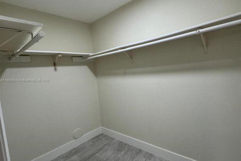 Copropriété à louer à Sunrise, Floride: 2 chambres, 67.91 m2 № 1946473 - photo 8