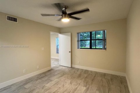 Copropriété à louer à Sunrise, Floride: 2 chambres, 67.91 m2 № 1946473 - photo 7