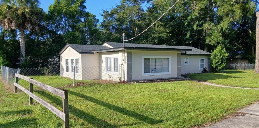 Casa en Sanford, Florida 3 dormitorios, 120.96 m2 № 2387616
