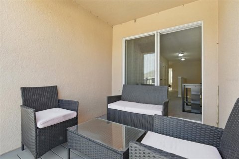 Townhouse in WATERBROOKE in Clermont, Florida 3 bedrooms, 148.64 sq.m. № 1847319 - photo 22