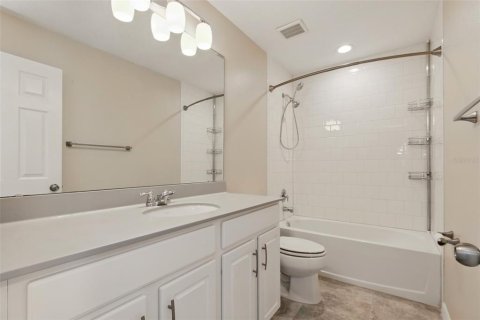 Townhouse in WATERBROOKE in Clermont, Florida 3 bedrooms, 148.64 sq.m. № 1847319 - photo 29