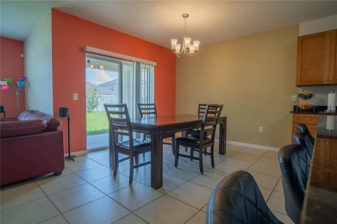 House in Davenport, Florida 4 bedrooms, 173.45 sq.m. № 2321683 - photo 20