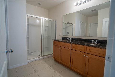 House in Davenport, Florida 4 bedrooms, 173.45 sq.m. № 2321683 - photo 30