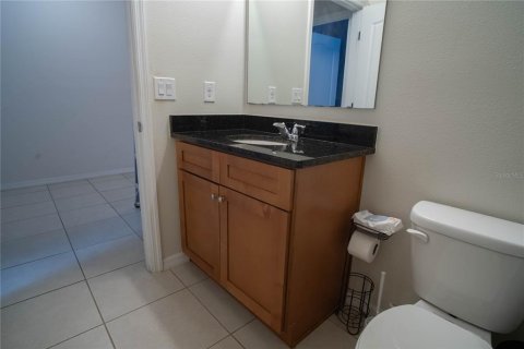 House in Davenport, Florida 4 bedrooms, 173.45 sq.m. № 2321683 - photo 9
