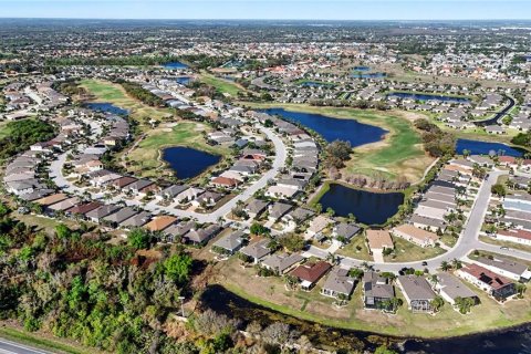House in Sun City Center, Florida 2 bedrooms, 128.21 sq.m. № 2207491 - photo 23