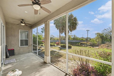 House in Sun City Center, Florida 2 bedrooms, 128.21 sq.m. № 2207491 - photo 18