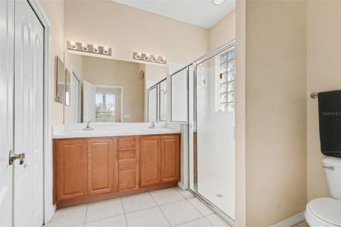 House in Sun City Center, Florida 2 bedrooms, 128.21 sq.m. № 2207491 - photo 13