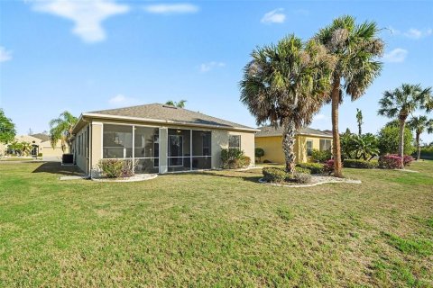 House in Sun City Center, Florida 2 bedrooms, 128.21 sq.m. № 2207491 - photo 19