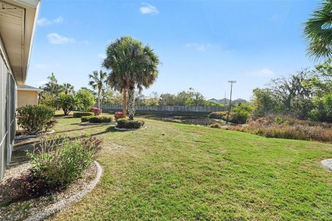 House in Sun City Center, Florida 2 bedrooms, 128.21 sq.m. № 2207491 - photo 21