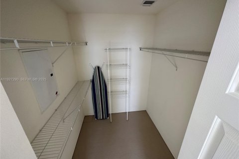 Condo in Fort Lauderdale, Florida, 1 bedroom № 1986314 - photo 15