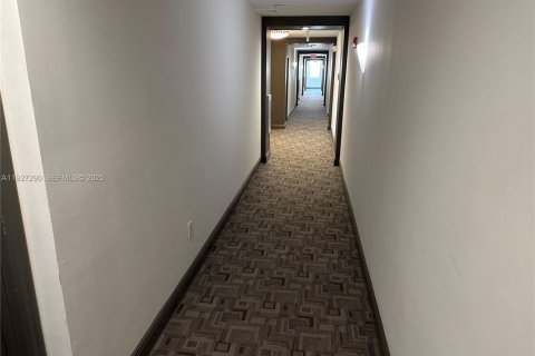 Condo in Fort Lauderdale, Florida, 1 bedroom № 1986314 - photo 5