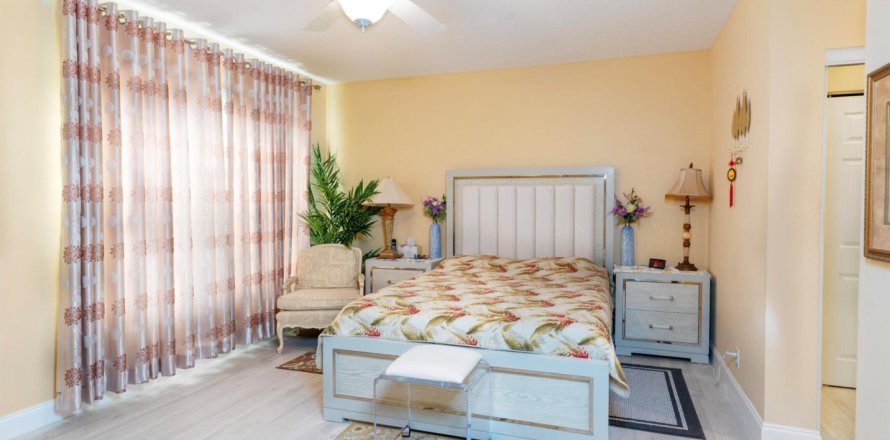 Casa en Boynton Beach, Florida 3 dormitorios, 147.9 m2 № 1177281