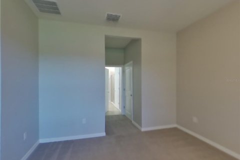 Villa ou maison à louer à Brooksville, Floride: 4 chambres, 190.36 m2 № 2385929 - photo 6