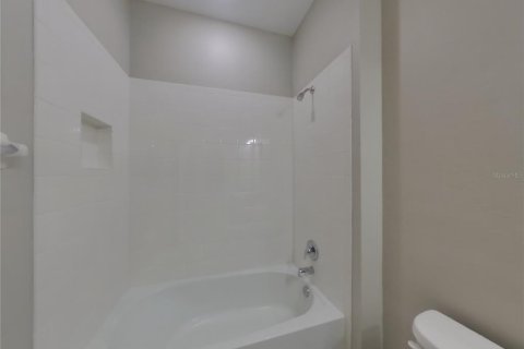 Villa ou maison à louer à Brooksville, Floride: 4 chambres, 190.36 m2 № 2385929 - photo 13