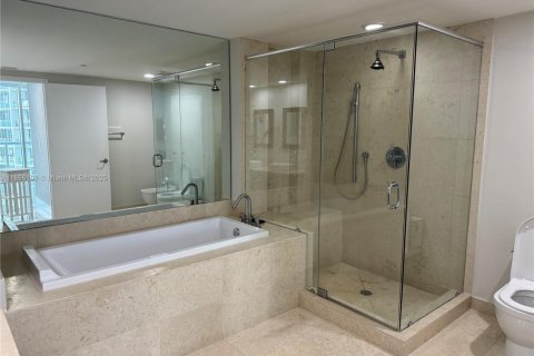 Copropriété à vendre à Miami, Floride: 2 chambres, 139.35 m2 № 1978852 - photo 12