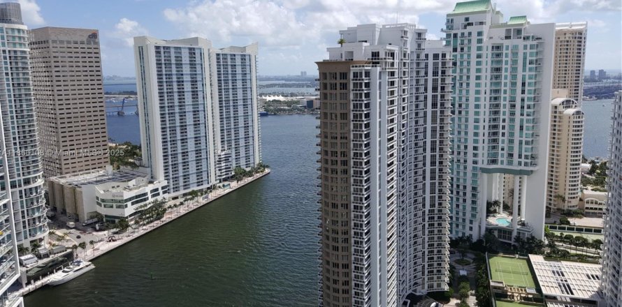 Condo à Miami, Floride, 2 chambres  № 1978852