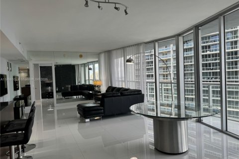 Copropriété à vendre à Miami, Floride: 2 chambres, 139.35 m2 № 1978852 - photo 10