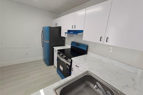 Купить кондоминиум в Майами, Флорида 3 спальни, 101.26м2, № 1966519 - фото 18