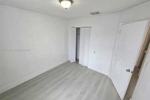 Купить кондоминиум в Майами, Флорида 3 спальни, 101.26м2, № 1966519 - фото 11