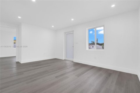 Villa ou maison à vendre à Miami Gardens, Floride: 4 chambres, 125.42 m2 № 2025210 - photo 16