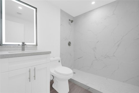 Villa ou maison à vendre à Miami Gardens, Floride: 4 chambres, 125.42 m2 № 2025210 - photo 15