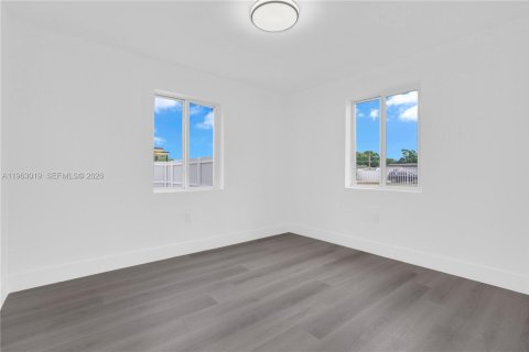 Villa ou maison à vendre à Miami Gardens, Floride: 4 chambres, 125.42 m2 № 2025210 - photo 24